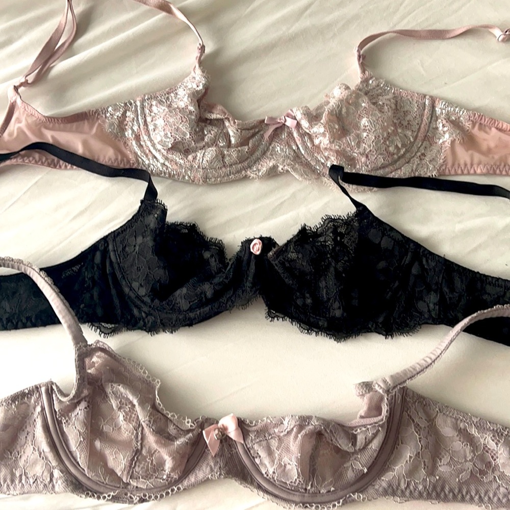 Set of 3 Victoria’s Secret lace bras